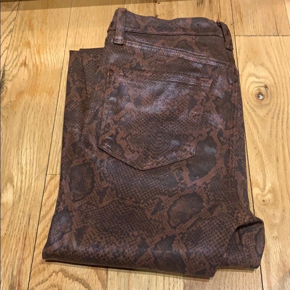 J brand skinny jean - Picture 2 of 3